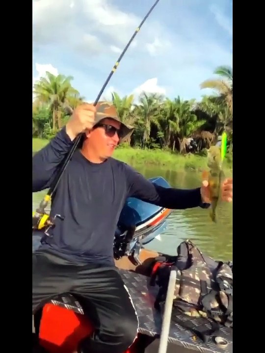 Um pouco de ação #pesca #fishing