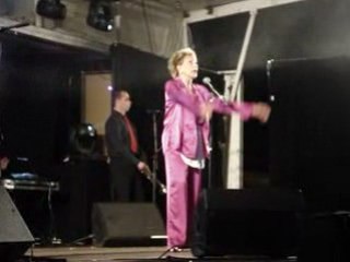 "La bonne du curé" Annie Cordy