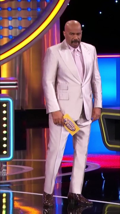 Steve Harvey Has Fun with Sherik’s Family Feud Mistake