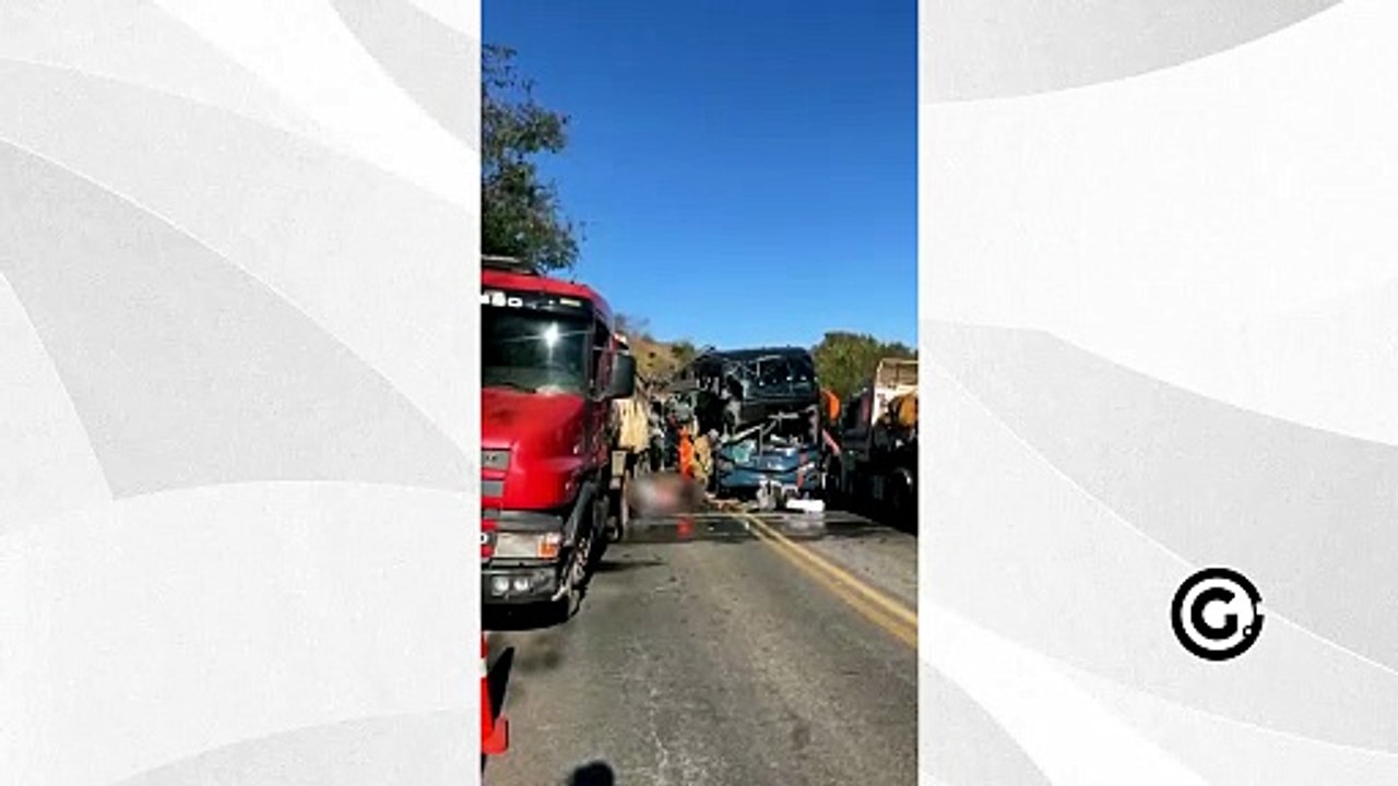 Grave acidente envolvendo ônibus que saiu do ES mata duas pessoas em MG