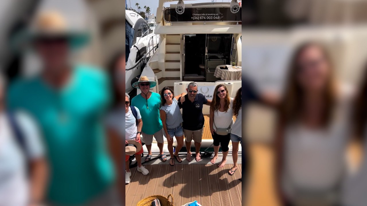 Ángeles Blanco y Vicente Vallés, sus vacaciones diferentes de Semana Santa con su hijo: ni torrijas, ni procesiones