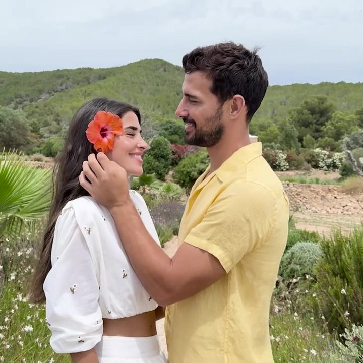 GIF CUADRADO LIDIA TORRENT Y JAIME ASTRAIN