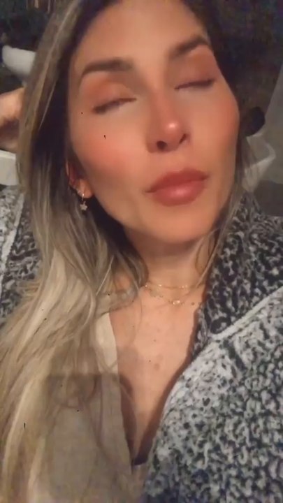 Esposa de Chyno reacciona a video en el que explica su enfermedad