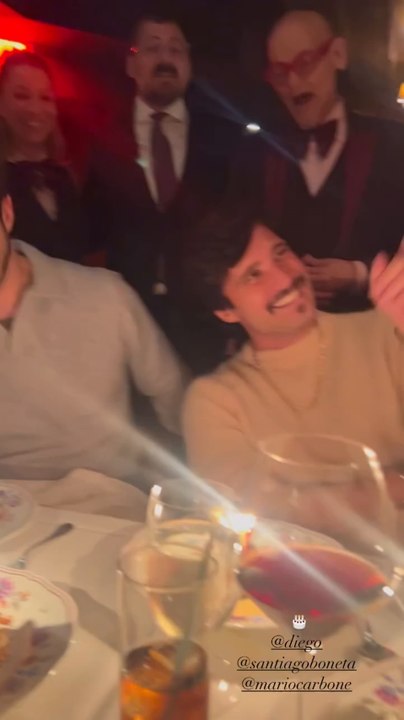 Diego Boneta celebra su cumpleaños junto a Rena...