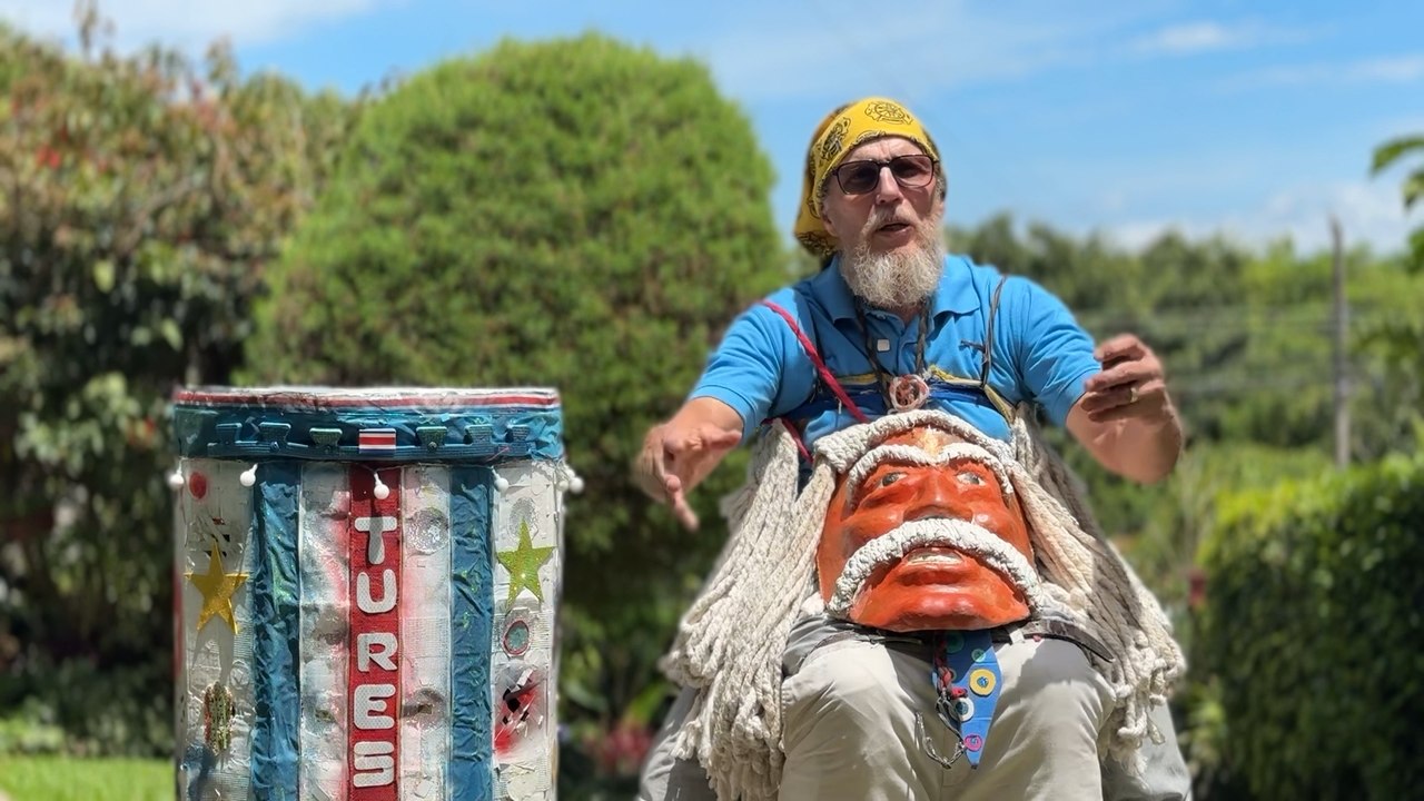 mqn-tures-la-mascara-que-transforma-el-reciclaje-en-sonrisas-060826