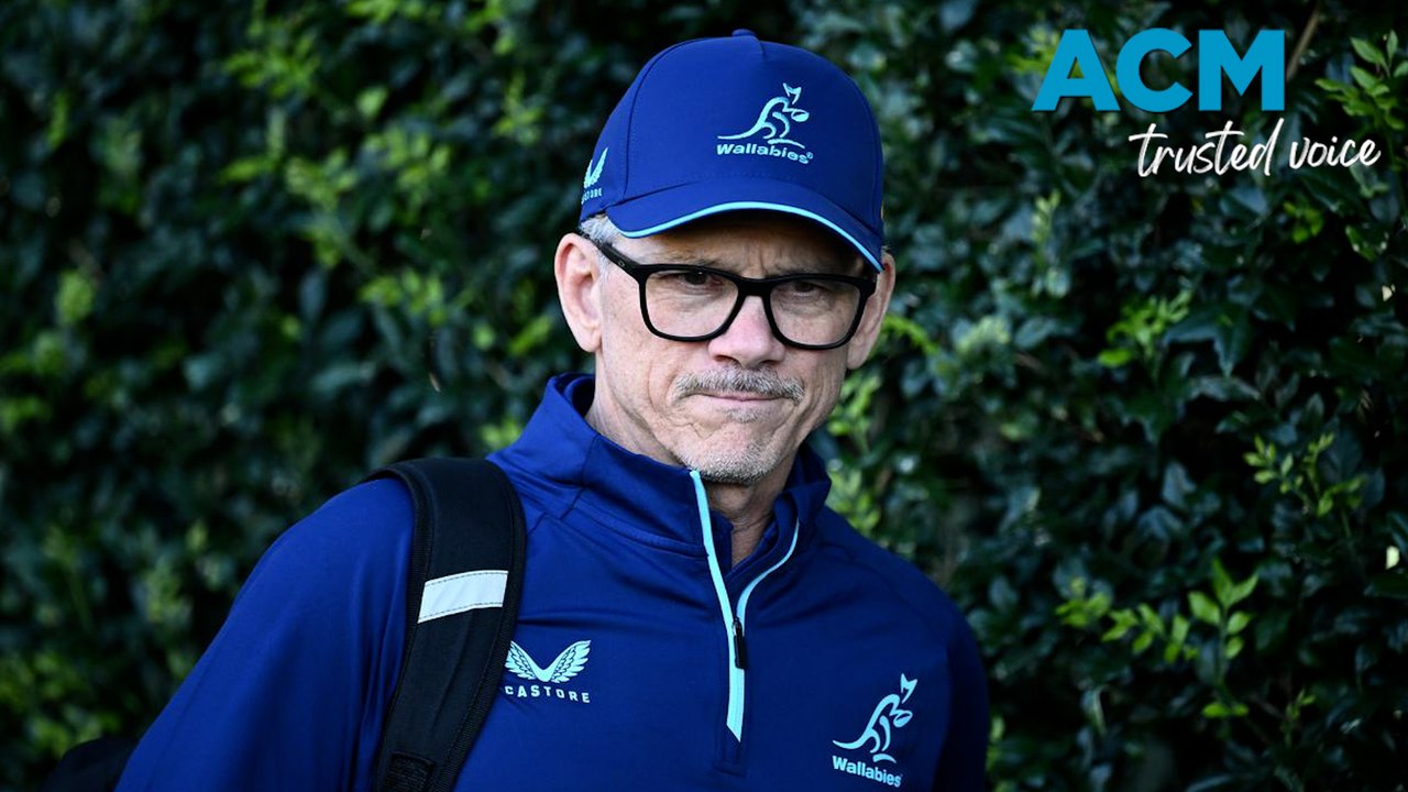 Kiss seeks balance in first Test at Wallabies helm