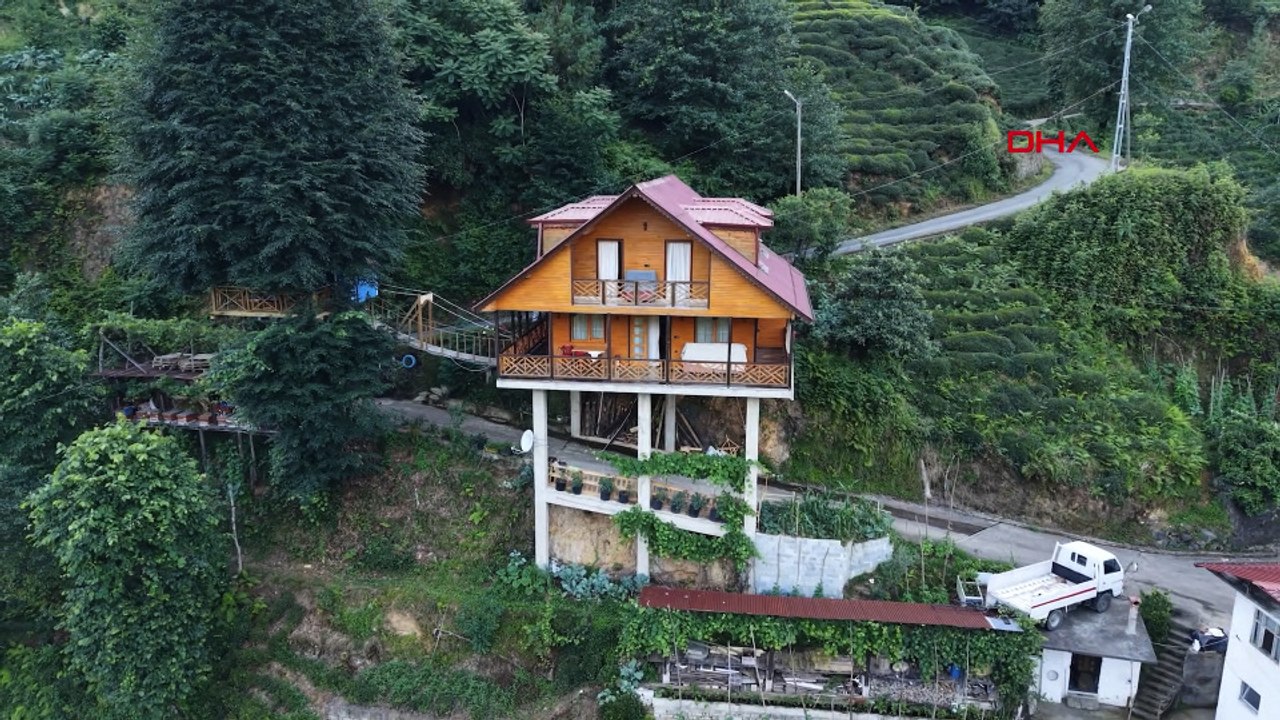 Rize'de yol üstüne villa