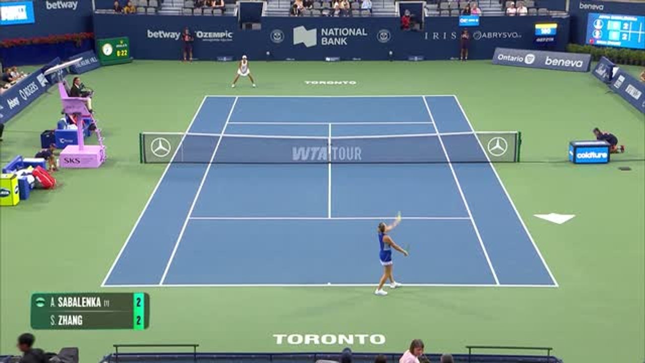Toronto - Sabalenka poursuit sa route