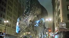 When Dinosaurs Invade the City: A Roaring Chaos!