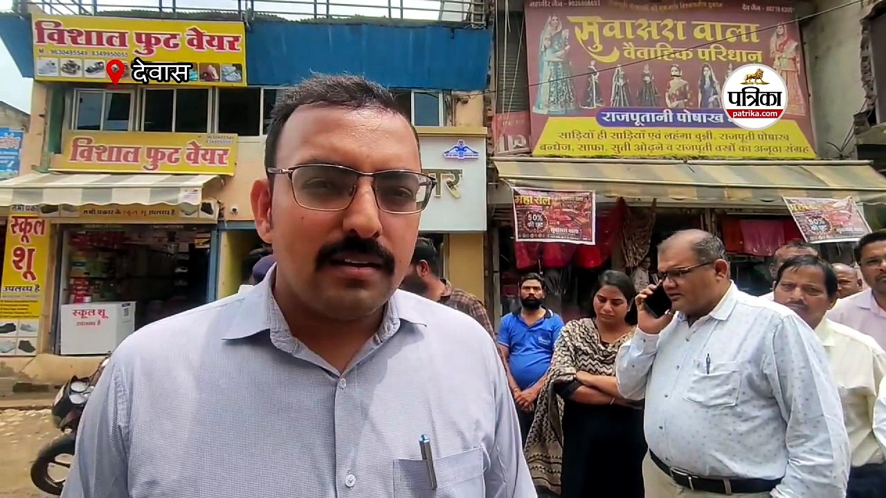 नगर निगम आयुक्त ने किया एमजी रोड का निरीक्षण