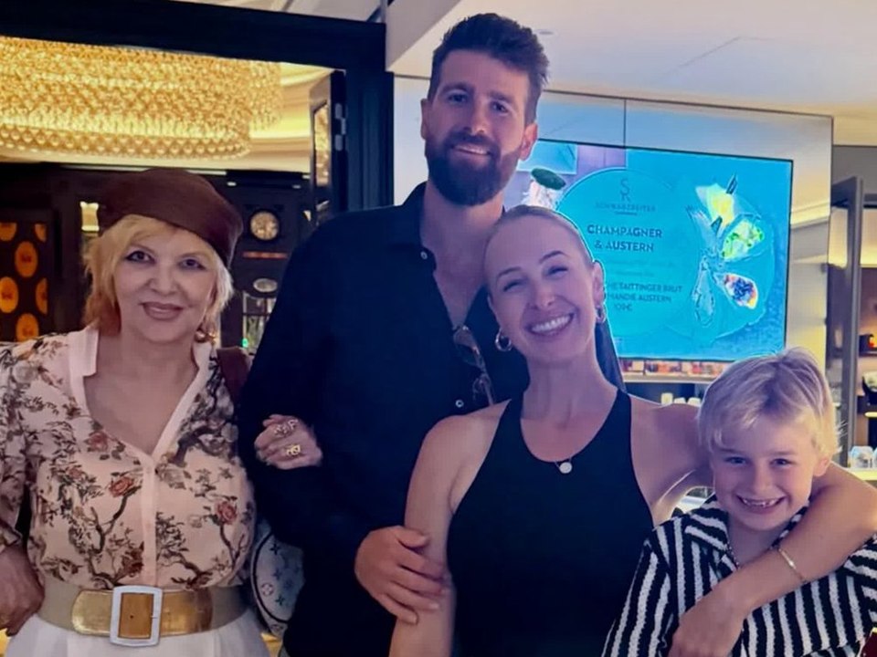 Mit "kleinem Gottschalk": Seltenes Familienfoto sorgt für Aufsehen