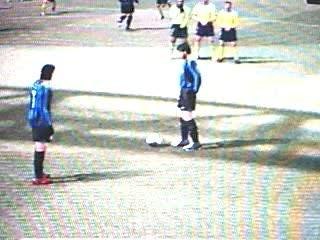 PES 5  Coup de Luis Figo