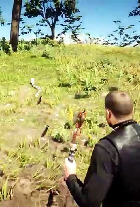 🐍 Snake Attack! Perfect Tomahawk Throw!  | RDR2