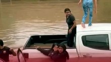 Fuertes lluvias provocan inundaciones y rescates de emergencia en Durango