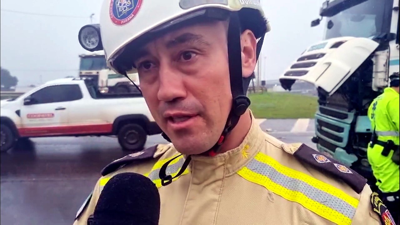“Veículo estava prensado pelo caminhão”, afirma Bombeiro sobre grave acidente no Trevo Cataratas