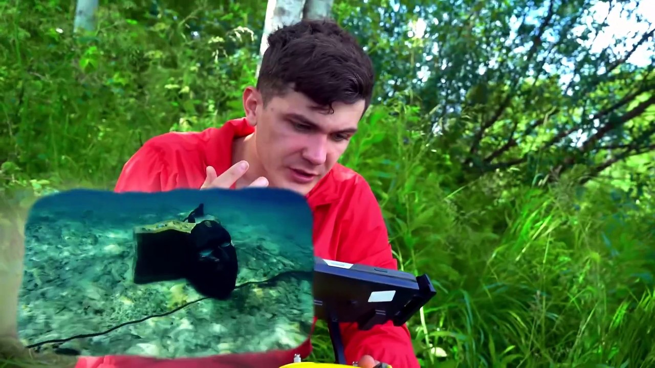 Encontramos una Isla de El Juego del Calamar 3 mientras pescábamos con imán!