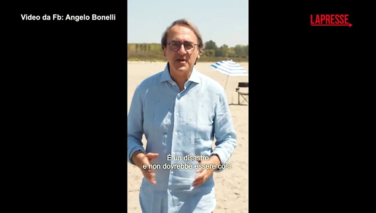 Bonelli nel letto del Po: "Fiume in secca, Meloni continua a ignorare emergenza"