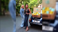 Victoria Beckham sfoggia il biondo “Saint Tropez” per l’estate