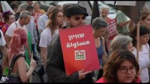 Israele, arabi ed ebrei in piazza a Jaffa contro il razzismo