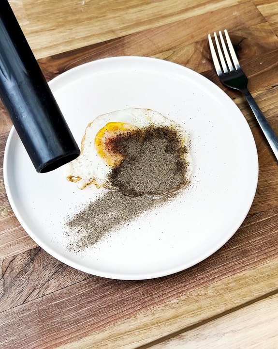 From breakfast to disaster in seconds 🍽️😅