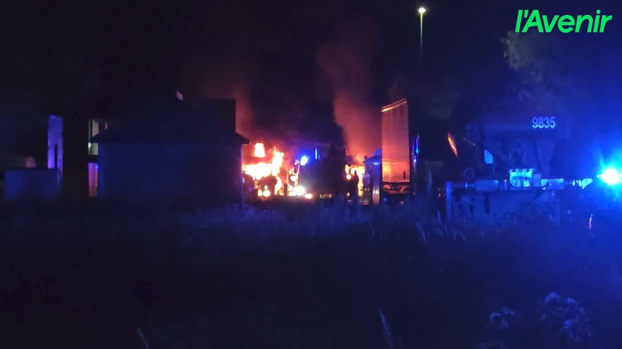 Incendies de camions à Courcelles