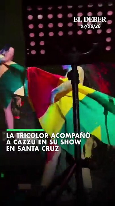 La tricolor acompañó a Cazzu en su show en Santa Cruz