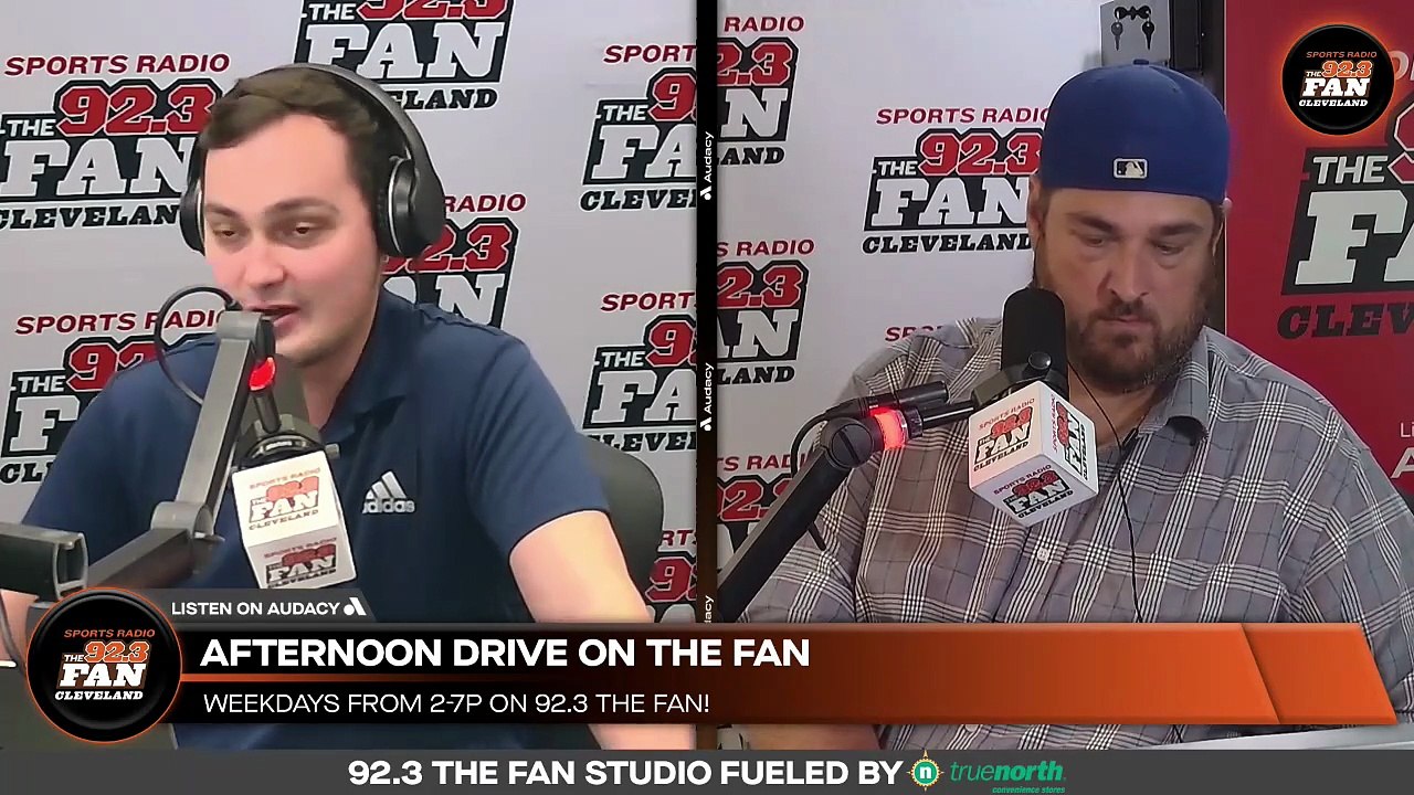 Myles Simmons: Browns QB battle is as expected;...