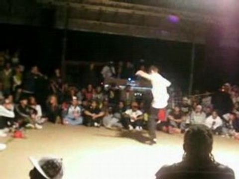 STREET DANCE CAMP Tatsuo versus tchek semi final