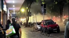 BH: Carro de aplicativo pega fogo na Savassi