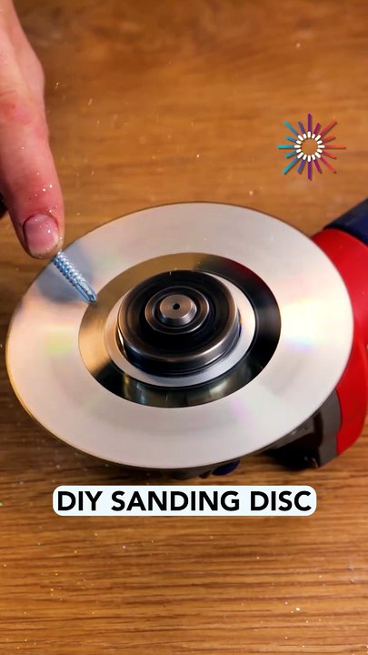Transforming a CD into a sanding disc💿🛠️