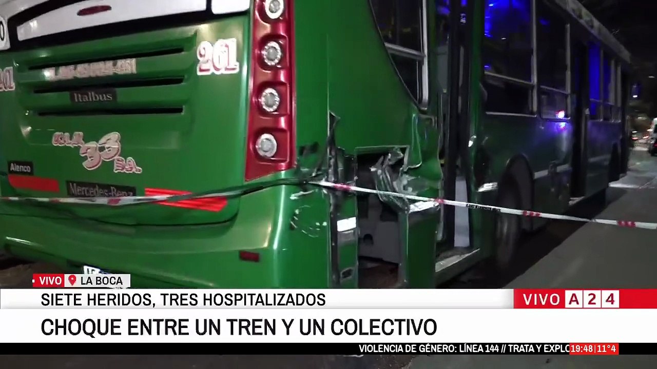 Choque entre un tren y colectivo