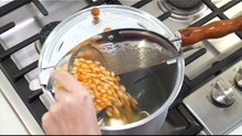 Original Whirley Pop Popcorn Maker – 6 Quart Stainless Steel Popcorn Popper