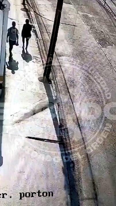 Adulto mayor fue empujado por joven antes de morir atropellado
