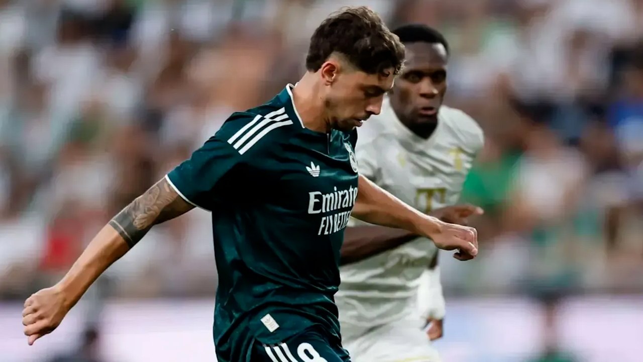Valverde: "Mou es muy cercano, a veces duro, pero es la mejor forma de llegar a un jugador"