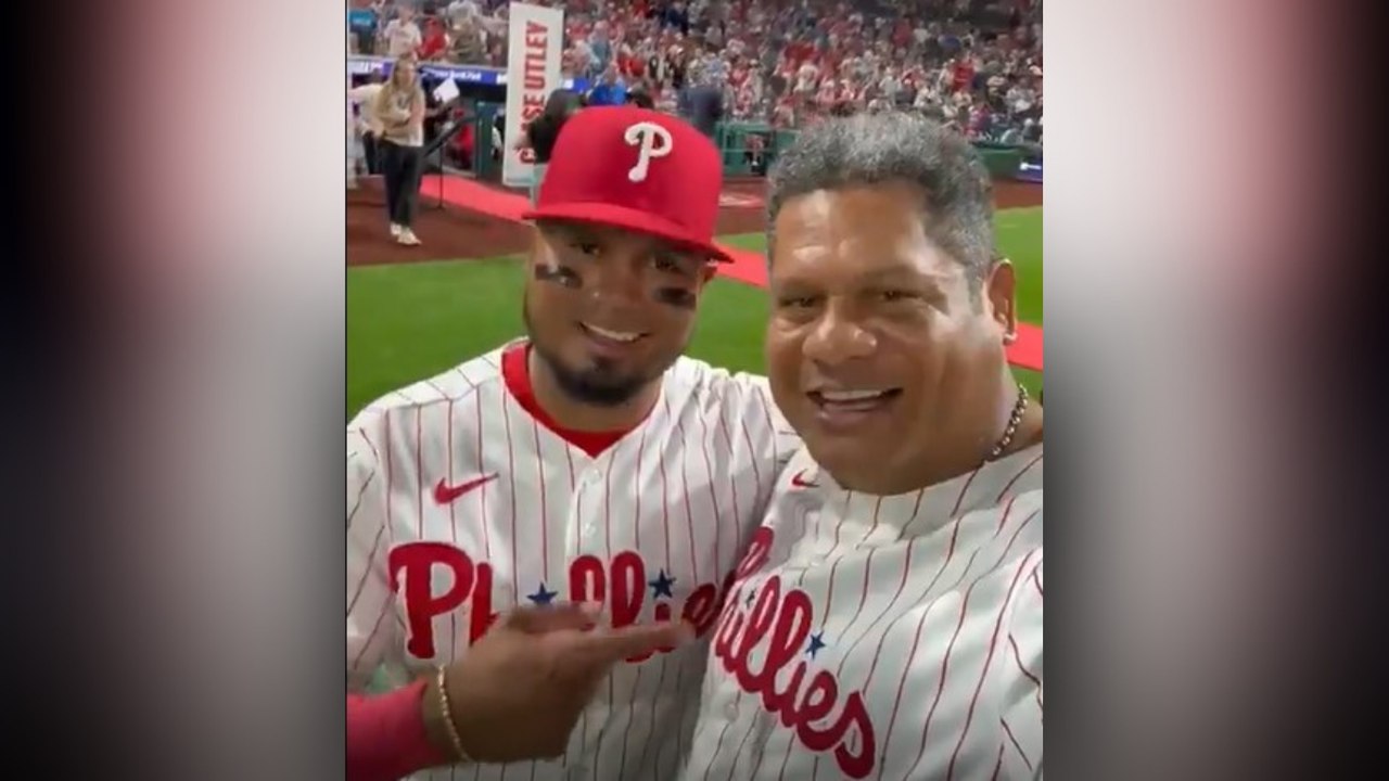 "Dos pendejitos ahí que batearon" dice Bob Abreu