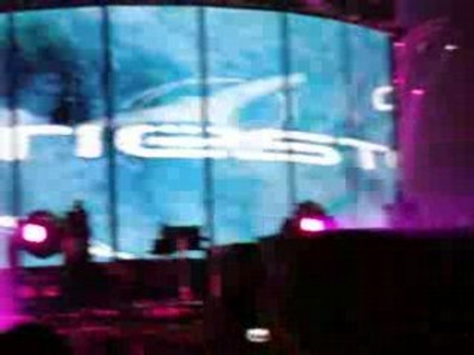 TIESTO UNIGHTED PREMIERE MUSIQUE
