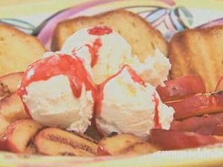 How to make Grilled Nectarines with Raspberry Sauce