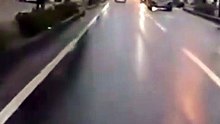 【ドラレコ】直進車があきらかに来ているのに、構わず飛び出てくるワンボックス