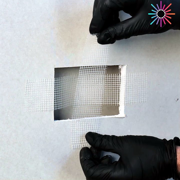 Instantly repair drywall holes with this DIY! 🛠️