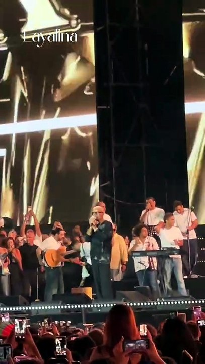 "محدش سمع الألبوم اللي نزلته؟" داعب النجم عمرو دياب جمهوره خلال حفله في الساحل الشمالي