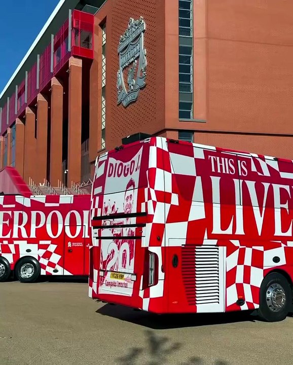 Liverpool, il nuovo pullman nel ricordo di Diogo Jota