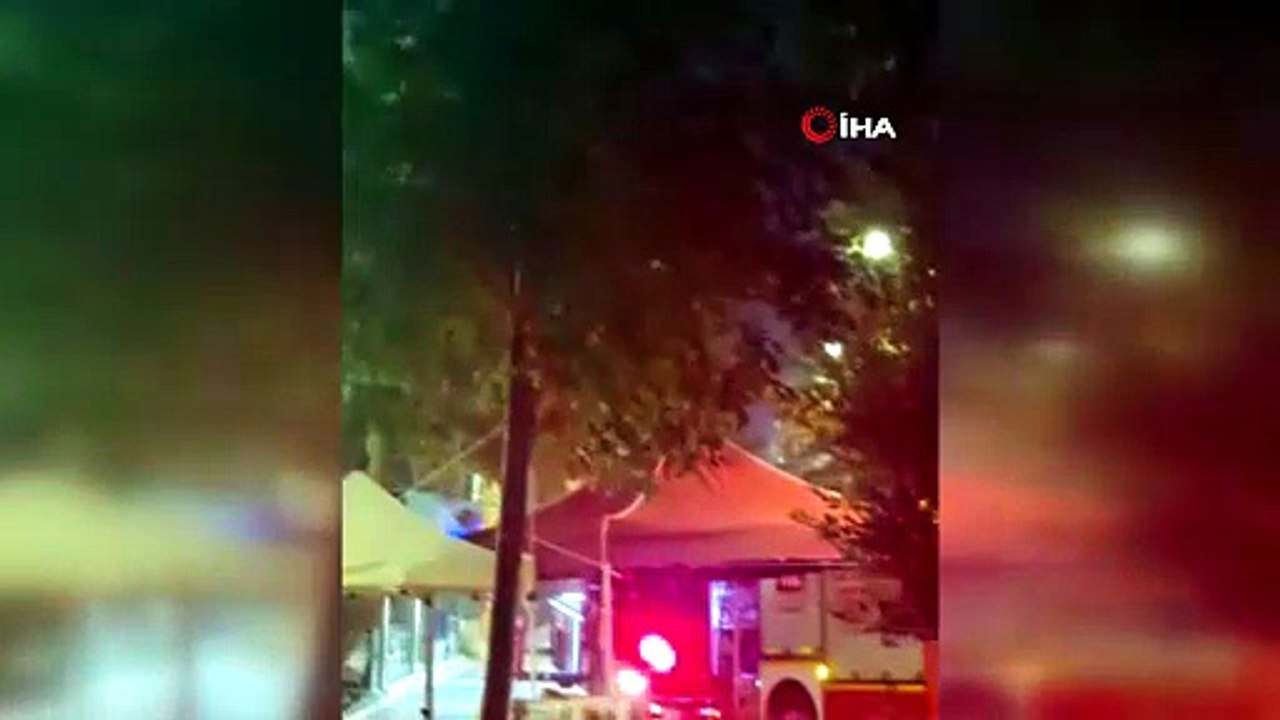 Silivri Sahili'nde apartman yangını: Mahsur kalanlar balkonlardan kurtarıldı