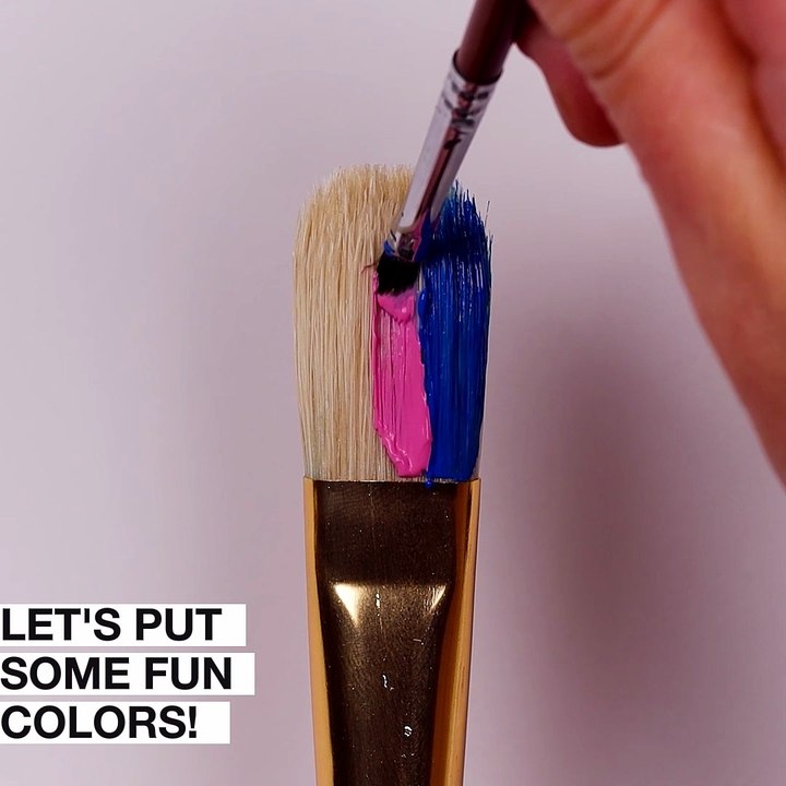 A pop of color for this beautiful painting!🎨🖼️