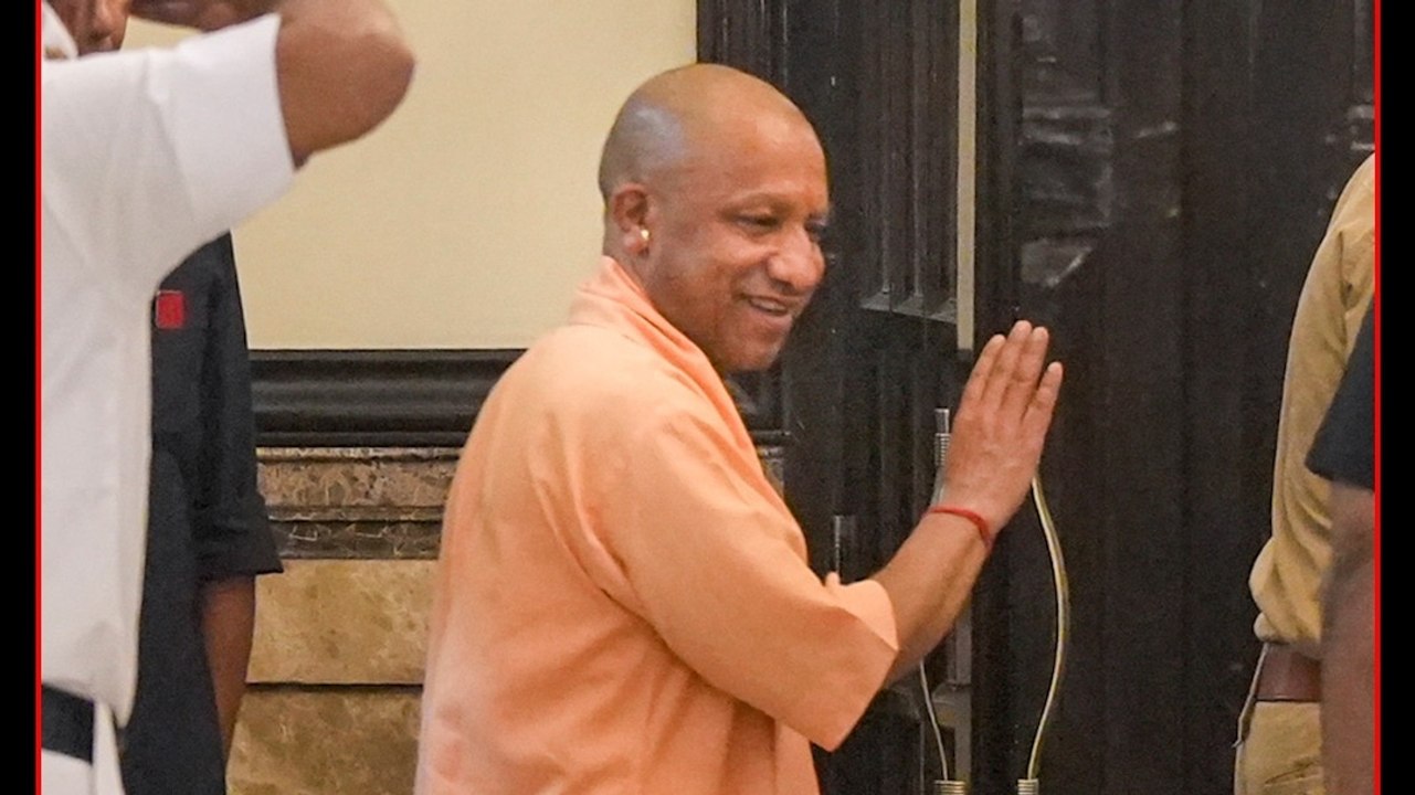 UP में Gen-Z के लिए Yogi सरकार का बड़ा फैसला! स्कूलों में क्लास लेंगे IAS-IPS