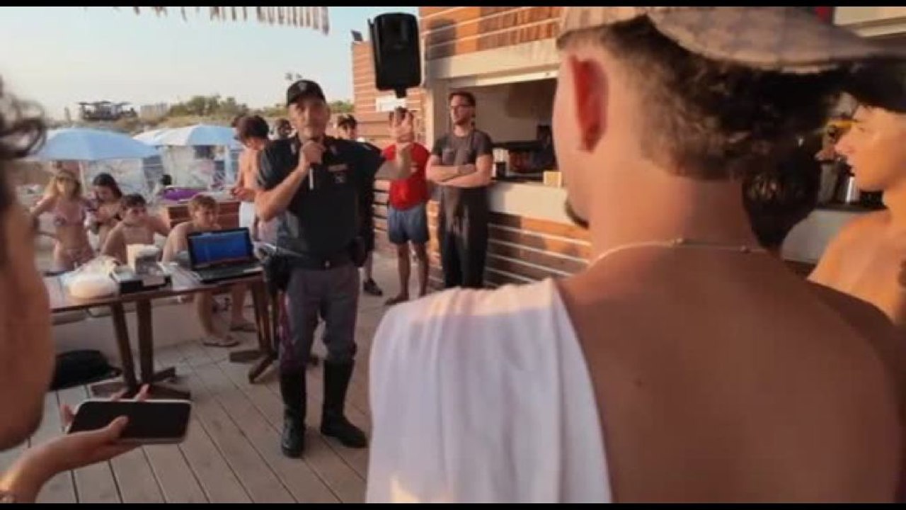 "Questa sera guido io": campagna polizia in spiagge e locali da ballo