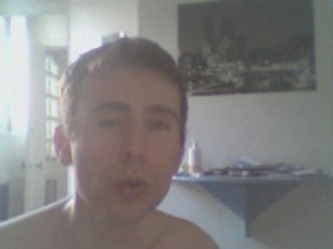 Wiwi égratigne Baptiste