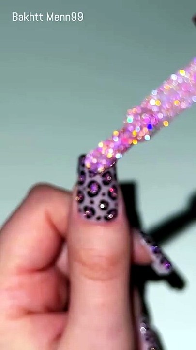 Leopard Nails