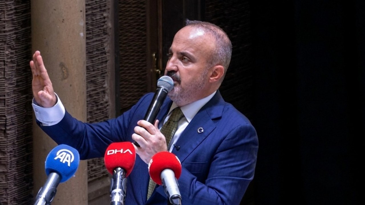 Bülent Turan'dan AKP'ye 'transfer' mesajı: 'Dön dolaş yanlış işler yap, sonra AK Parti'yi kullan' diyecek adamlar değiliz