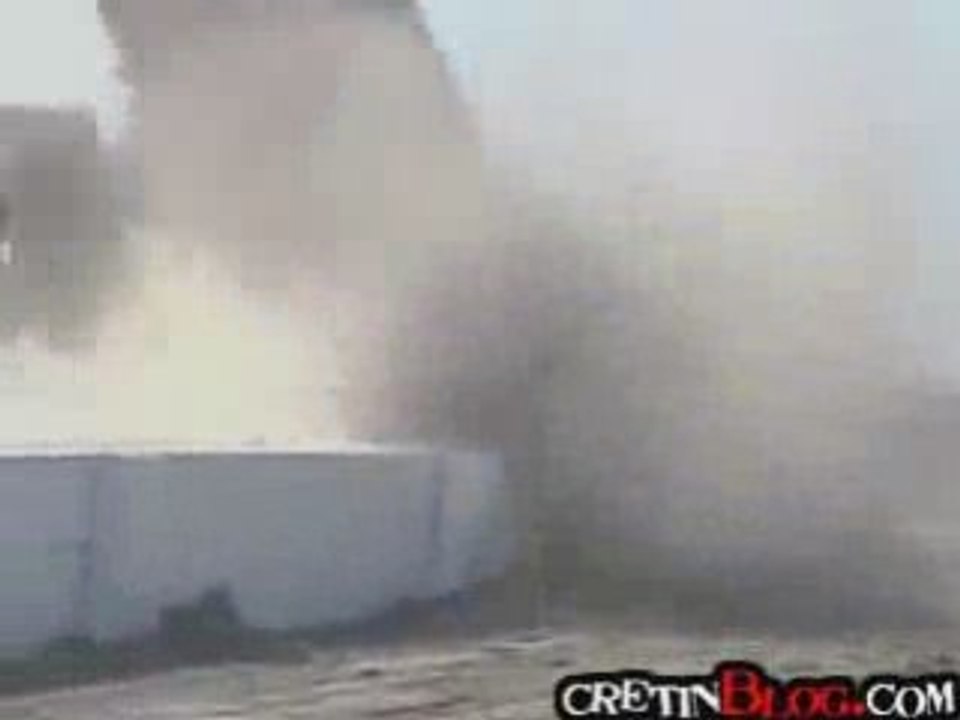 Crash test camion contre un mur