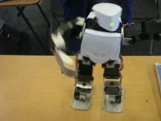 Robot danseur à la japan expo